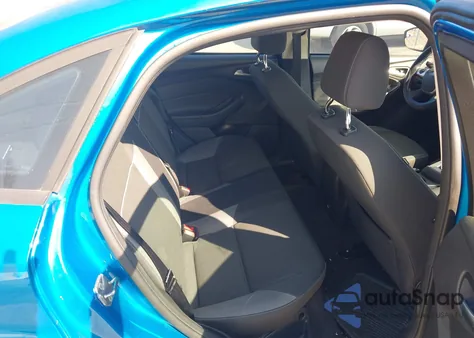 2012 Ford Focus Se z USA, uszkodzony, nr VIN 1FAHP3F23CL362213